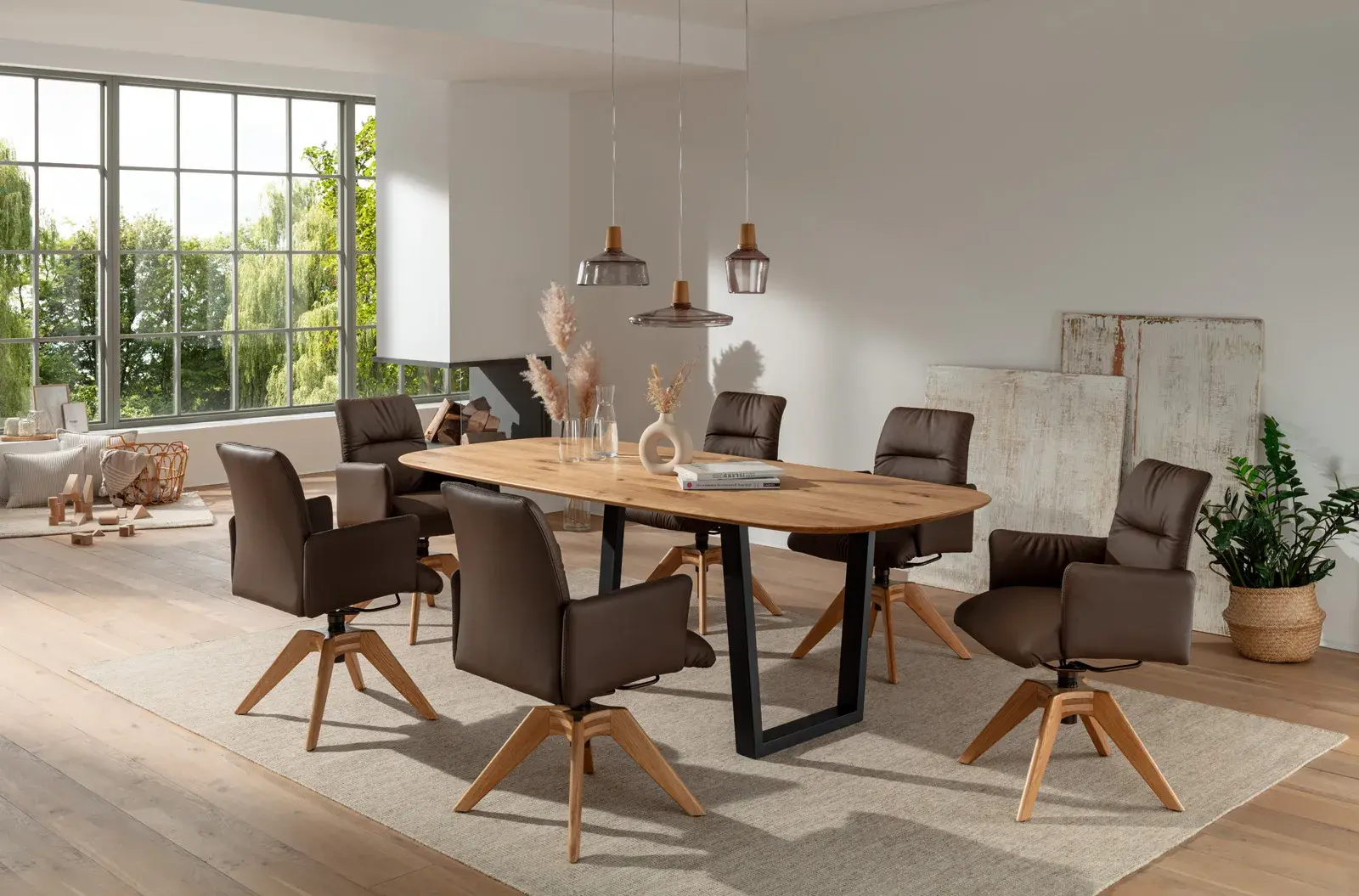 Lavida Speisezimmer Tisch auf Kufen schwarz Lederstühle gepolstert espresso farben